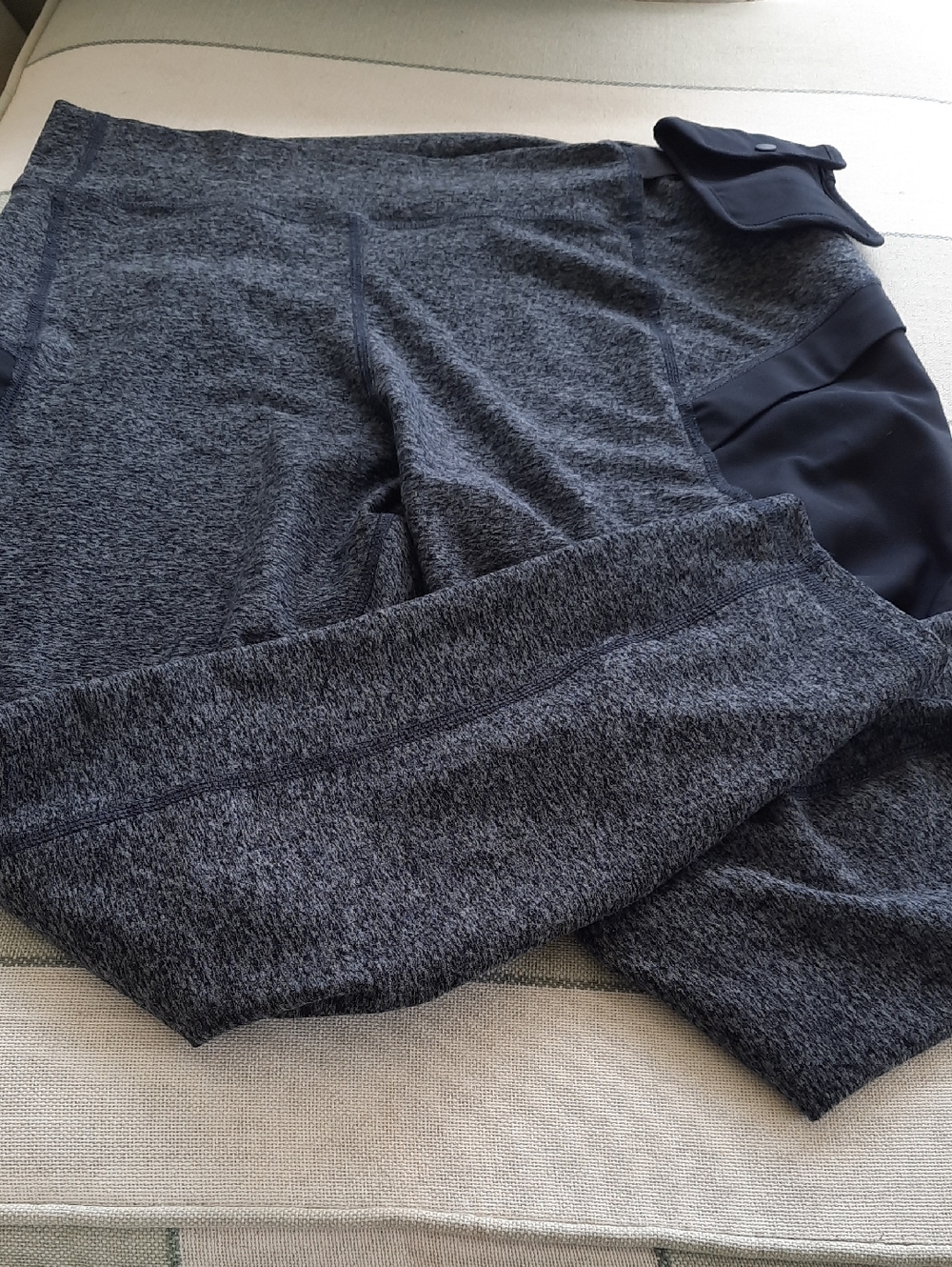 Old Navy Women's XL Charcoal Gray Track Joggers with Black Pocket